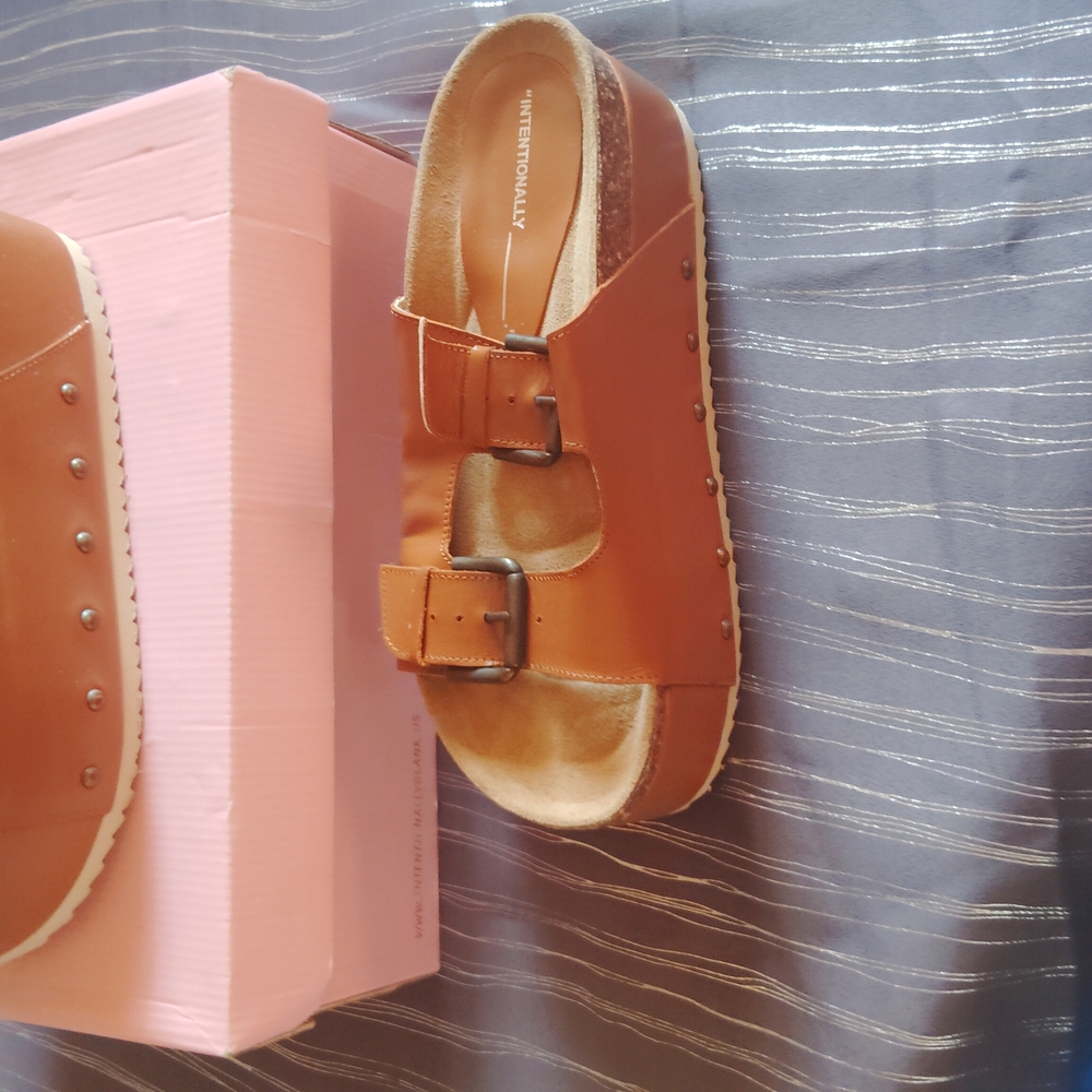Women's Tan Sandals - Picture 2 of 5